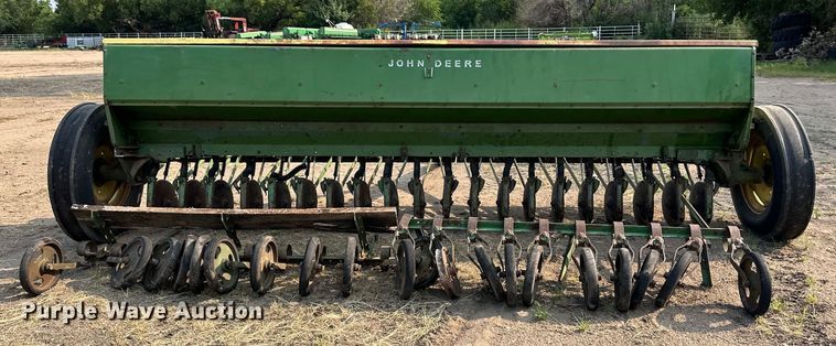 image for item OL9737 John Deere D208C grain drill