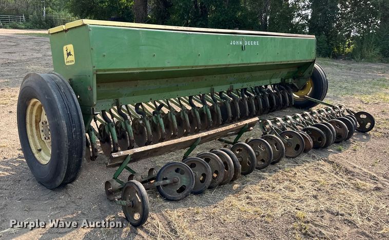 image for item OL9737 John Deere D208C grain drill