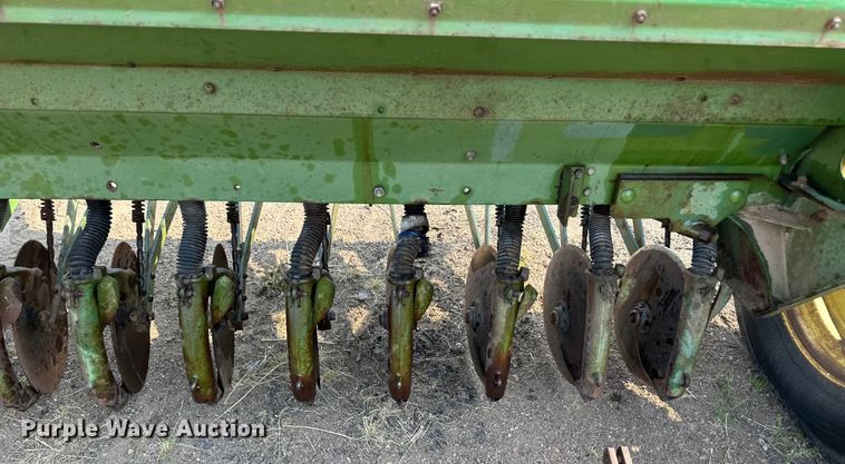 image for item OL9737 John Deere D208C grain drill