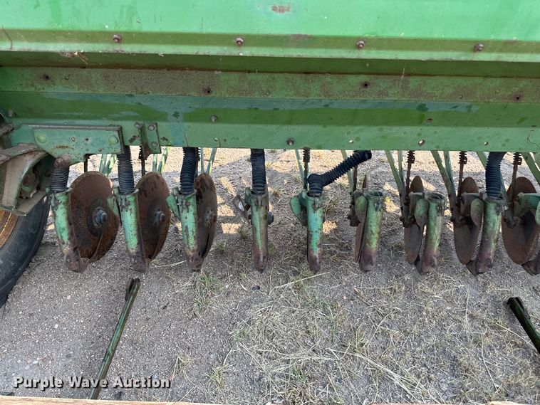 image for item OL9737 John Deere D208C grain drill