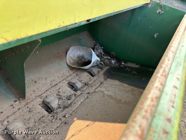 image for item OL9737 John Deere D208C grain drill