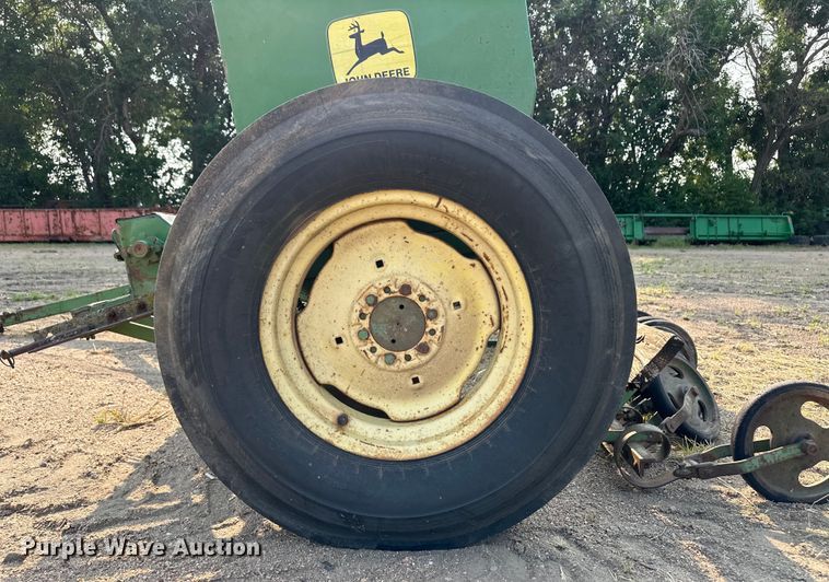 image for item OL9737 John Deere D208C grain drill