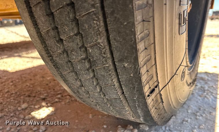 image for item DG4446 2009 Belshe BF9T equipment trailer