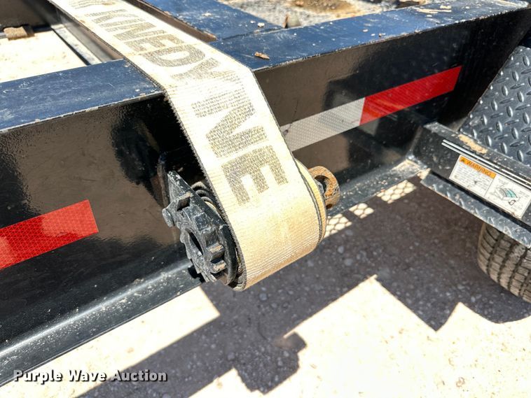 image for item DG4448 2019 Texas Bragg pipe trailer