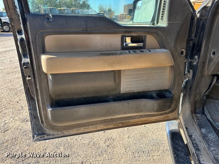 image for item DK6672 2013 Ford  F150 SuperCab pickup truck