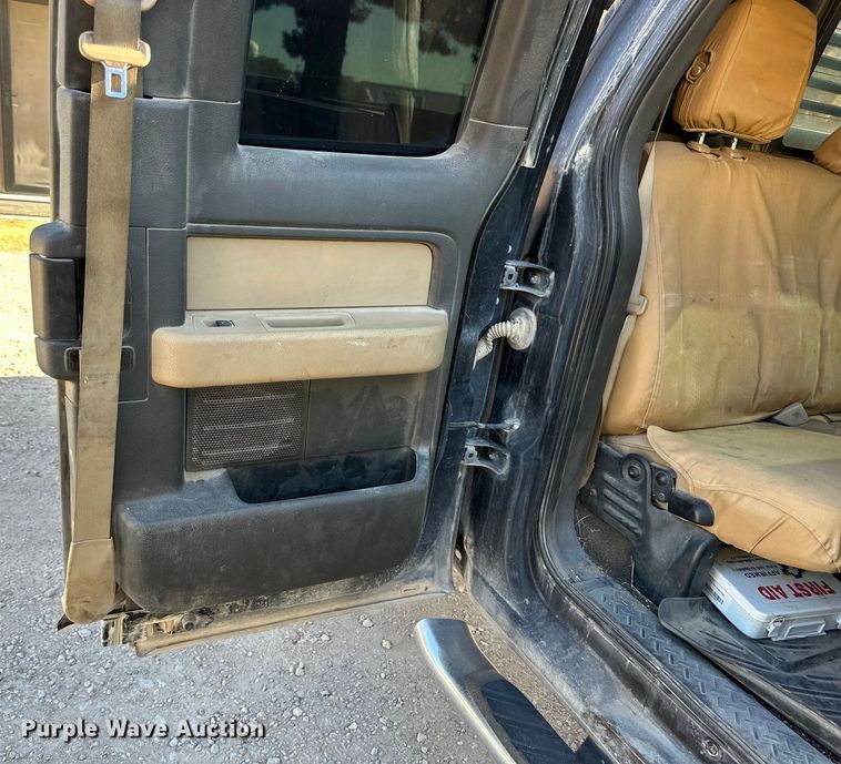 image for item DK6672 2013 Ford  F150 SuperCab pickup truck