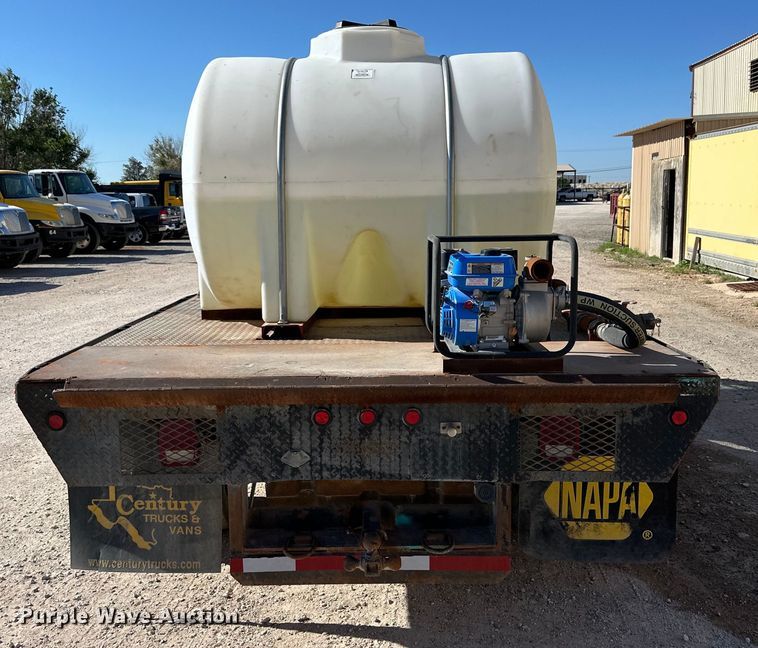 image for item DK6677 2007 Ford F550 Super Duty SuperCab flatbed truck