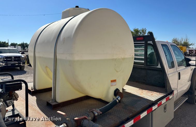 image for item DK6677 2007 Ford F550 Super Duty SuperCab flatbed truck