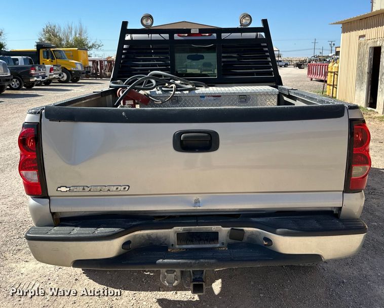 image for item DK6679 2006 Chevrolet Silverado 2500HD Crew Cab pickup truck