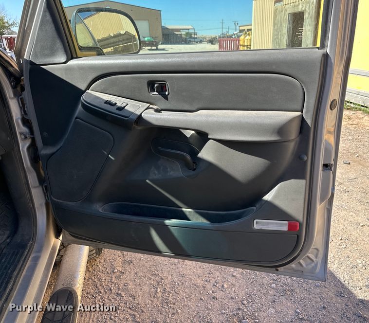 image for item DK6679 2006 Chevrolet Silverado 2500HD Crew Cab pickup truck