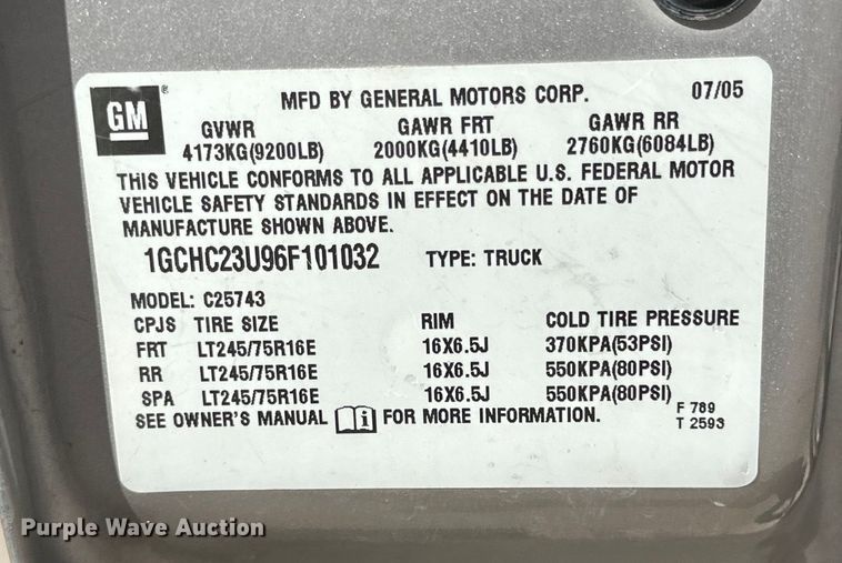 image for item DK6679 2006 Chevrolet Silverado 2500HD Crew Cab pickup truck