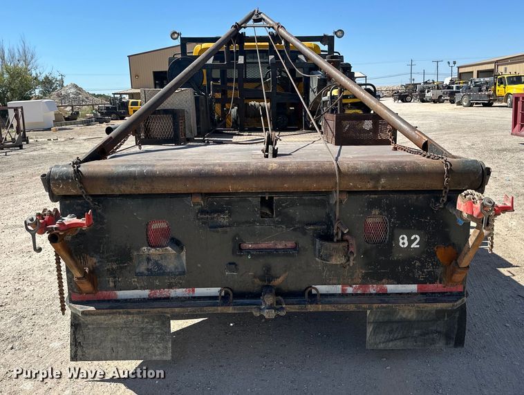 image for item DK6681 2006 International 4300 winch truck