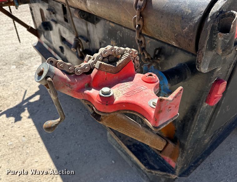 image for item DK6681 2006 International 4300 winch truck