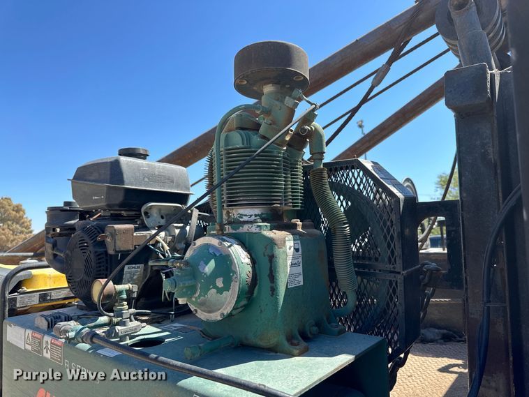 image for item DK6681 2006 International 4300 winch truck