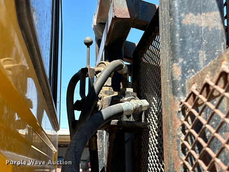 image for item DK6681 2006 International 4300 winch truck