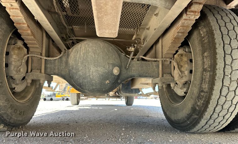 image for item DK6681 2006 International 4300 winch truck