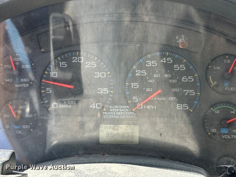 image for item DK6681 2006 International 4300 winch truck