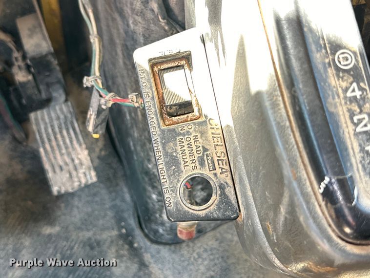 image for item DK6681 2006 International 4300 winch truck