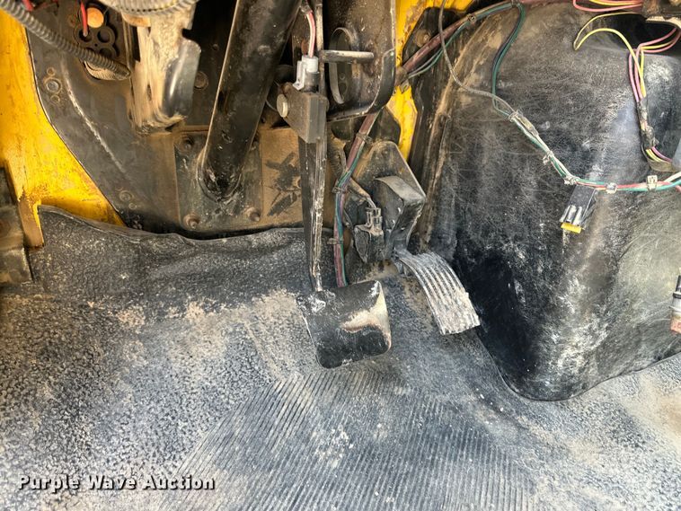 image for item DK6681 2006 International 4300 winch truck