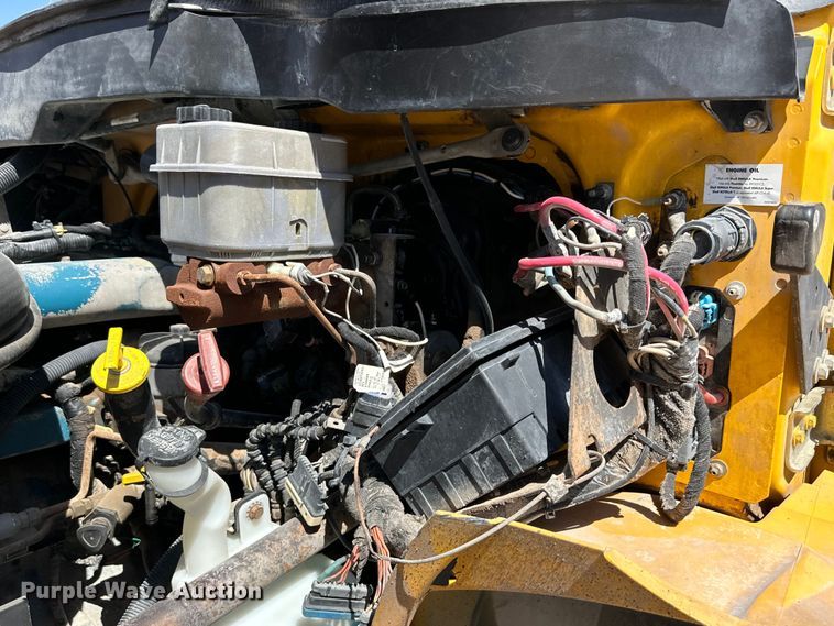 image for item DK6681 2006 International 4300 winch truck