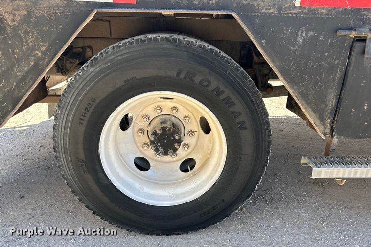 image for item DK6681 2006 International 4300 winch truck