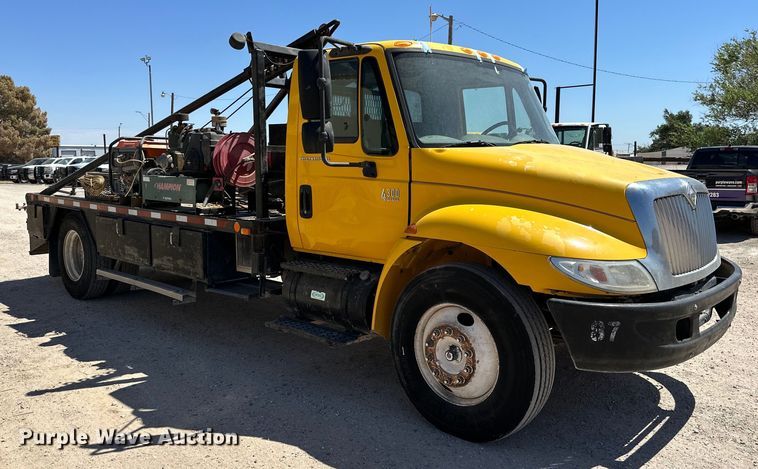 image for item DK6682 2007 International 4300 winch truck