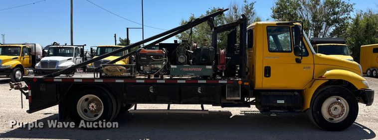 image for item DK6682 2007 International 4300 winch truck