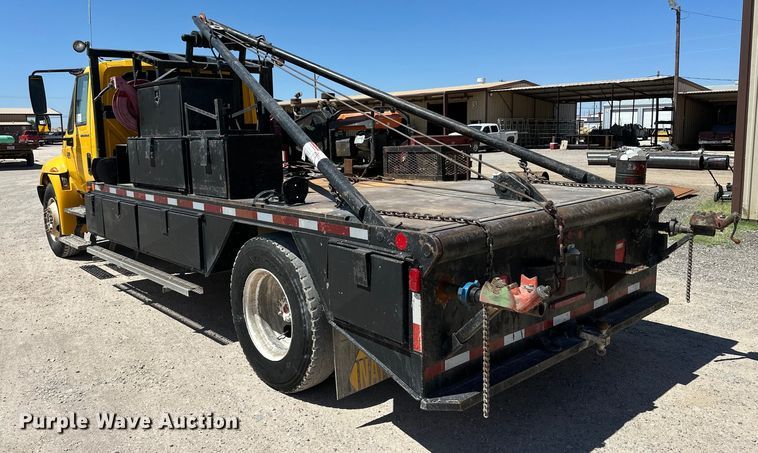 image for item DK6682 2007 International 4300 winch truck