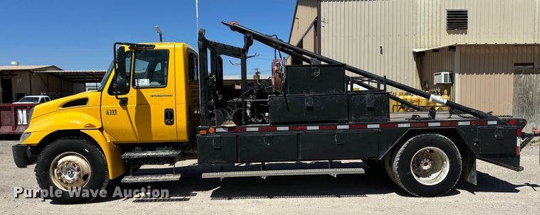 image for item DK6682 2007 International 4300 winch truck