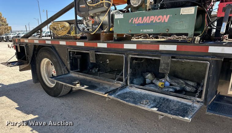 image for item DK6682 2007 International 4300 winch truck