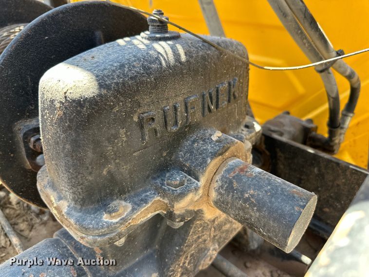 image for item DK6682 2007 International 4300 winch truck