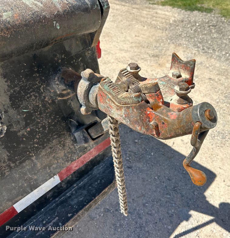 image for item DK6682 2007 International 4300 winch truck