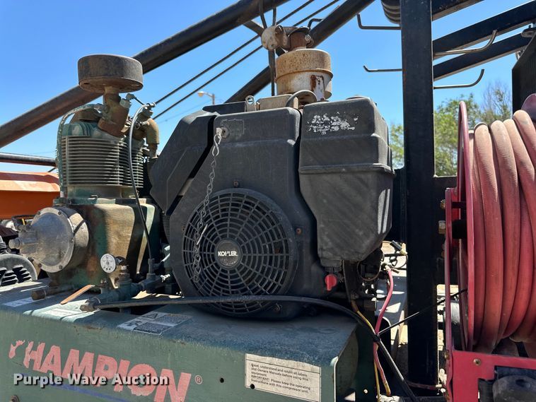 image for item DK6682 2007 International 4300 winch truck