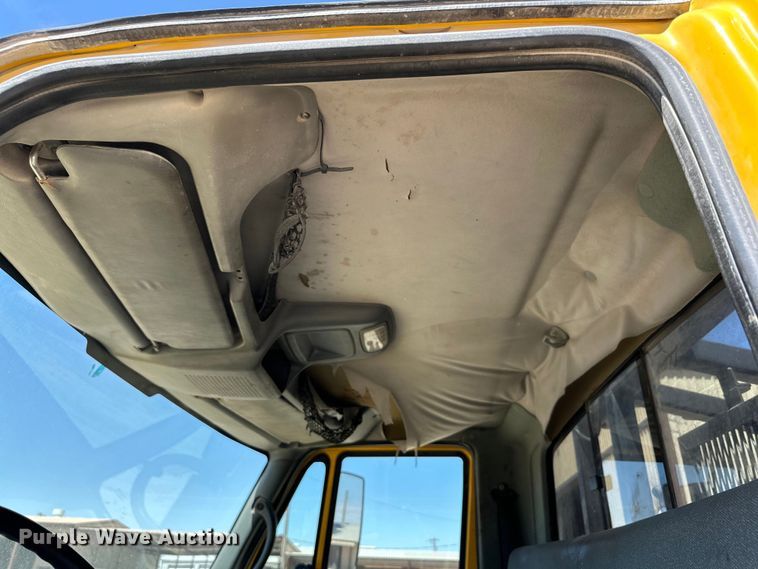 image for item DK6682 2007 International 4300 winch truck