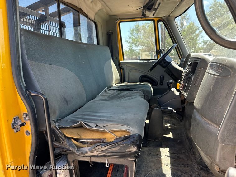 image for item DK6682 2007 International 4300 winch truck