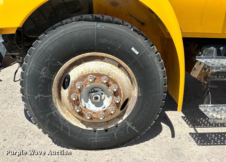 image for item DK6682 2007 International 4300 winch truck