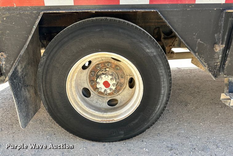 image for item DK6682 2007 International 4300 winch truck