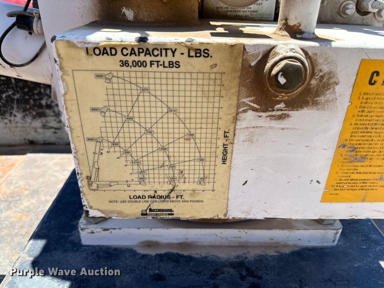 image for item DK6684 2013 International  DuraStar 4300 flatbed truck with crane