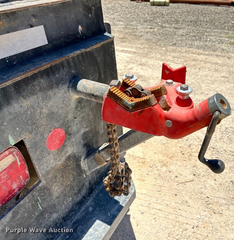 image for item DK6684 2013 International  DuraStar 4300 flatbed truck with crane