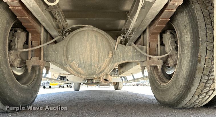 image for item DK6684 2013 International  DuraStar 4300 flatbed truck with crane