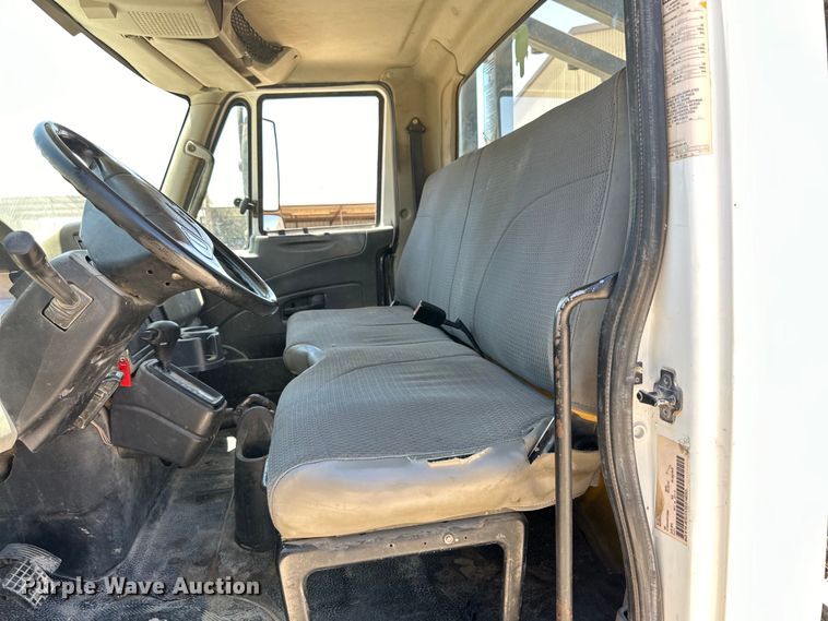 image for item DK6684 2013 International  DuraStar 4300 flatbed truck with crane