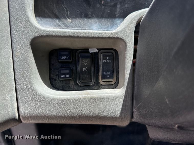 image for item DK6684 2013 International  DuraStar 4300 flatbed truck with crane