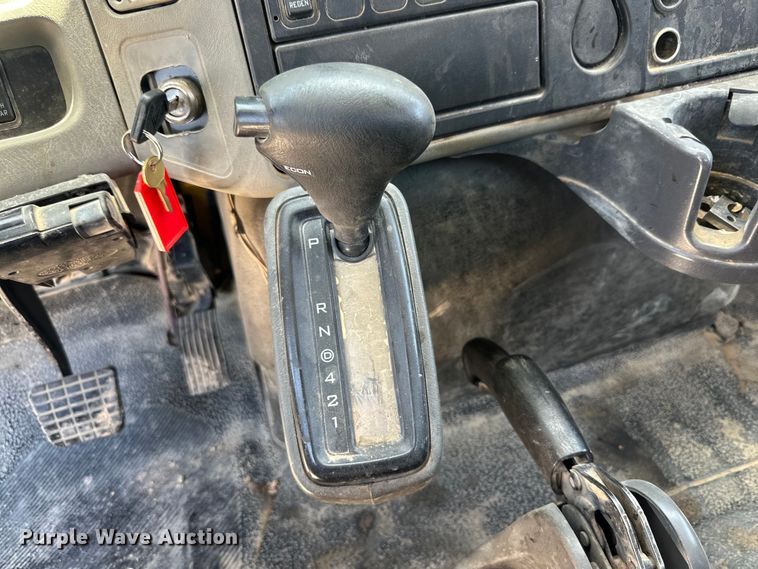 image for item DK6684 2013 International  DuraStar 4300 flatbed truck with crane