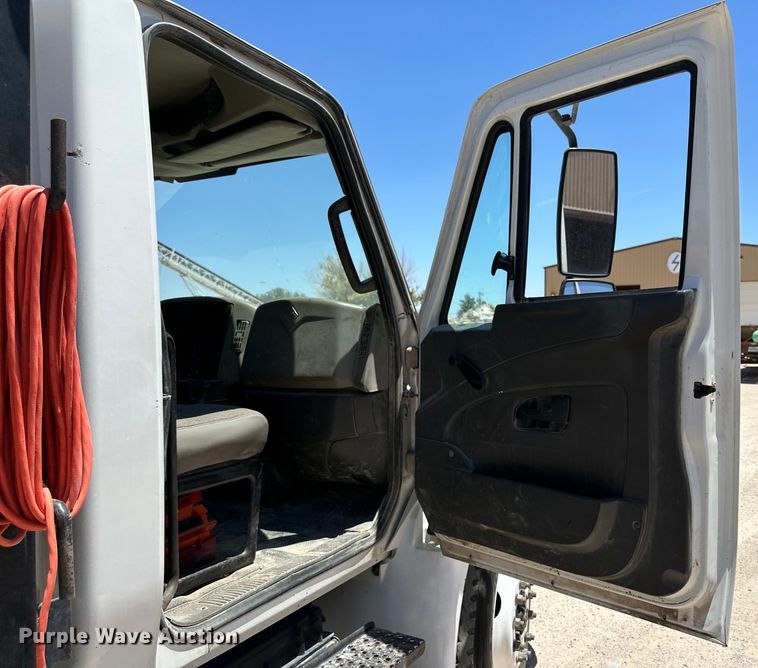 image for item DK6684 2013 International  DuraStar 4300 flatbed truck with crane