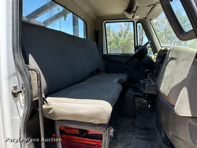 image for item DK6684 2013 International  DuraStar 4300 flatbed truck with crane