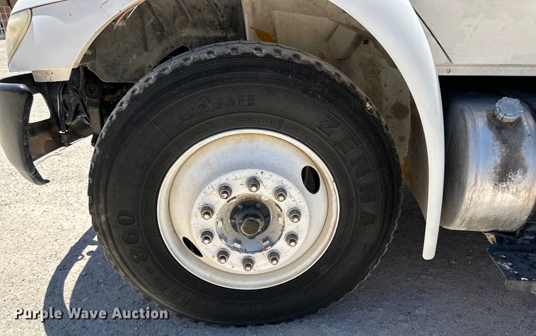 image for item DK6684 2013 International  DuraStar 4300 flatbed truck with crane