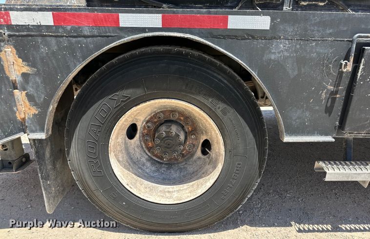 image for item DK6684 2013 International  DuraStar 4300 flatbed truck with crane