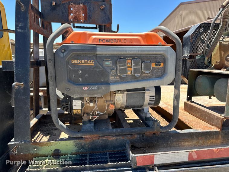 image for item DK6685 2006 International 4300 flatbed truck