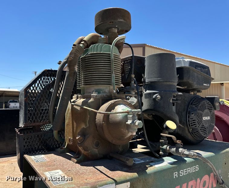 image for item DK6685 2006 International 4300 flatbed truck