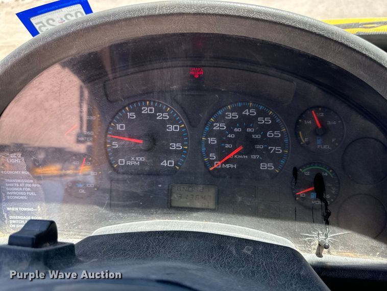 image for item DK6685 2006 International 4300 flatbed truck